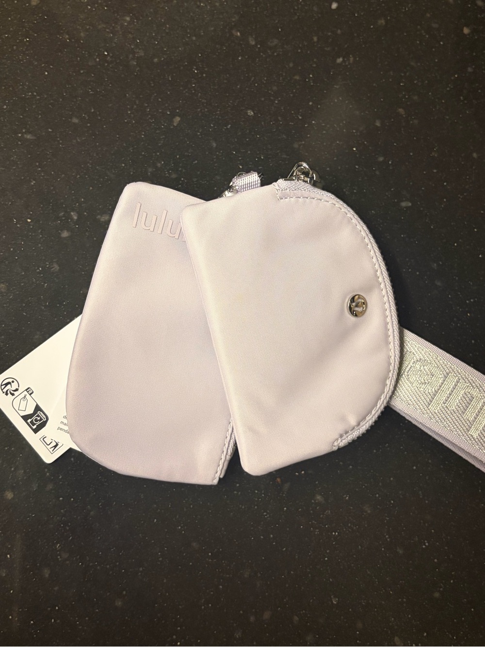 💓2for60 NWT lululemon athletica Faint Lavender Dual Pouch Wristlet Metallic - Picture 6 of 6